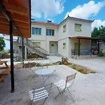 Martinia Pool Getaways - Majestic Panoramic Views Apartment