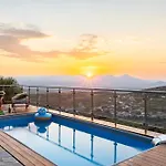 Apartment Martinia Pool Getaways - Majestic Panoramic Views *