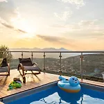 Apartment Martinia Pool Getaways - Majestic Panoramic Views