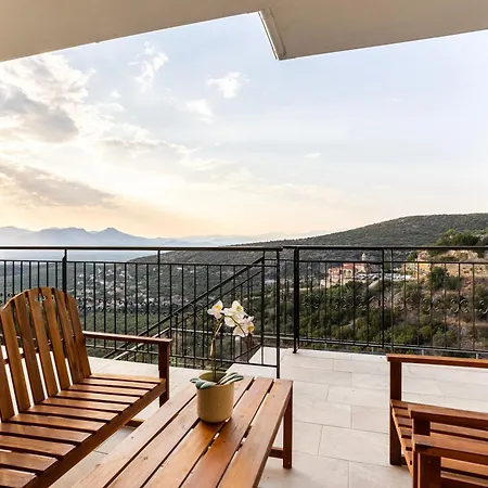 Martinia Pool Getaways - Majestic Panoramic Views Appartamento