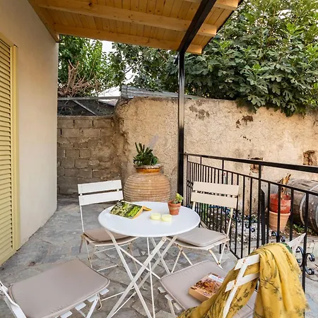 Martinia Pool Getaways - Majestic Panoramic Views Διαμέρισμα *