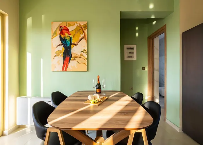 Martinia Pool Getaways - Majestic Panoramic Views Apartmán *