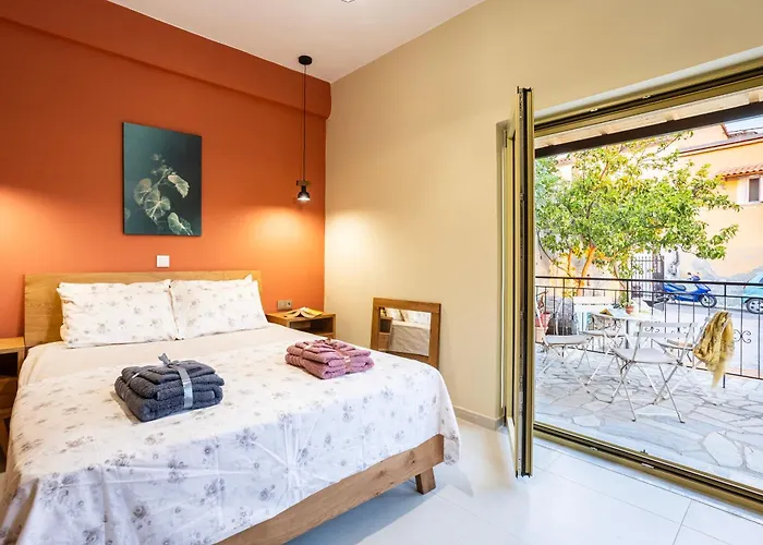 Martinia Pool Getaways - Majestic Panoramic Views *